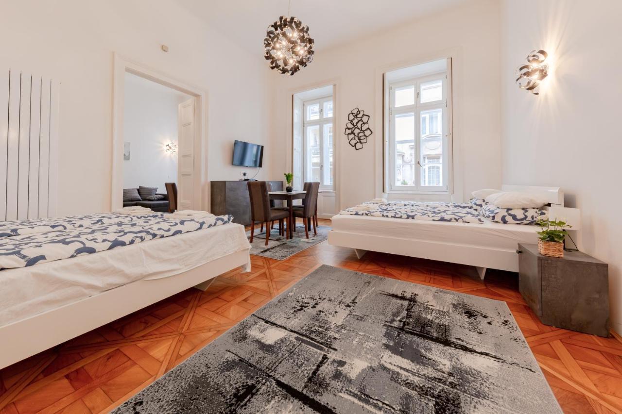 La Fortezza Panzio บูดาเปสต์ ภายนอก รูปภาพ